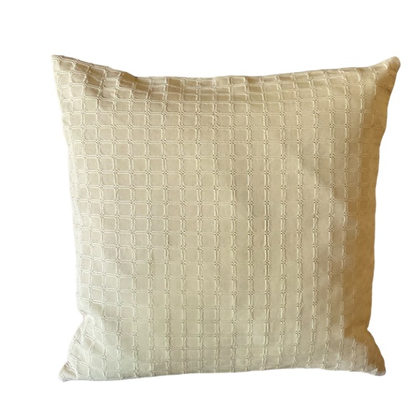 Custom Accent Pillow 21" X 20.5" - Picture 2 of 5